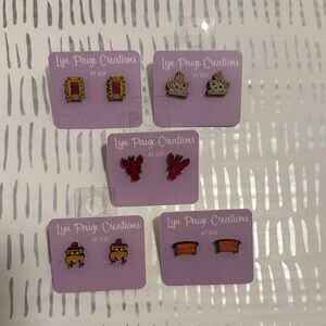 Friends Earring Set